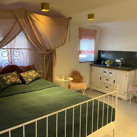 Runkel Luxus Ferienwohnung Mit Whirlpool المظهر الخارجي الصورة